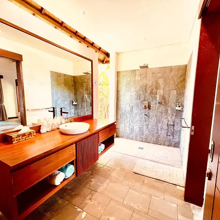 Villa Lotus Lembongan Exterior photo